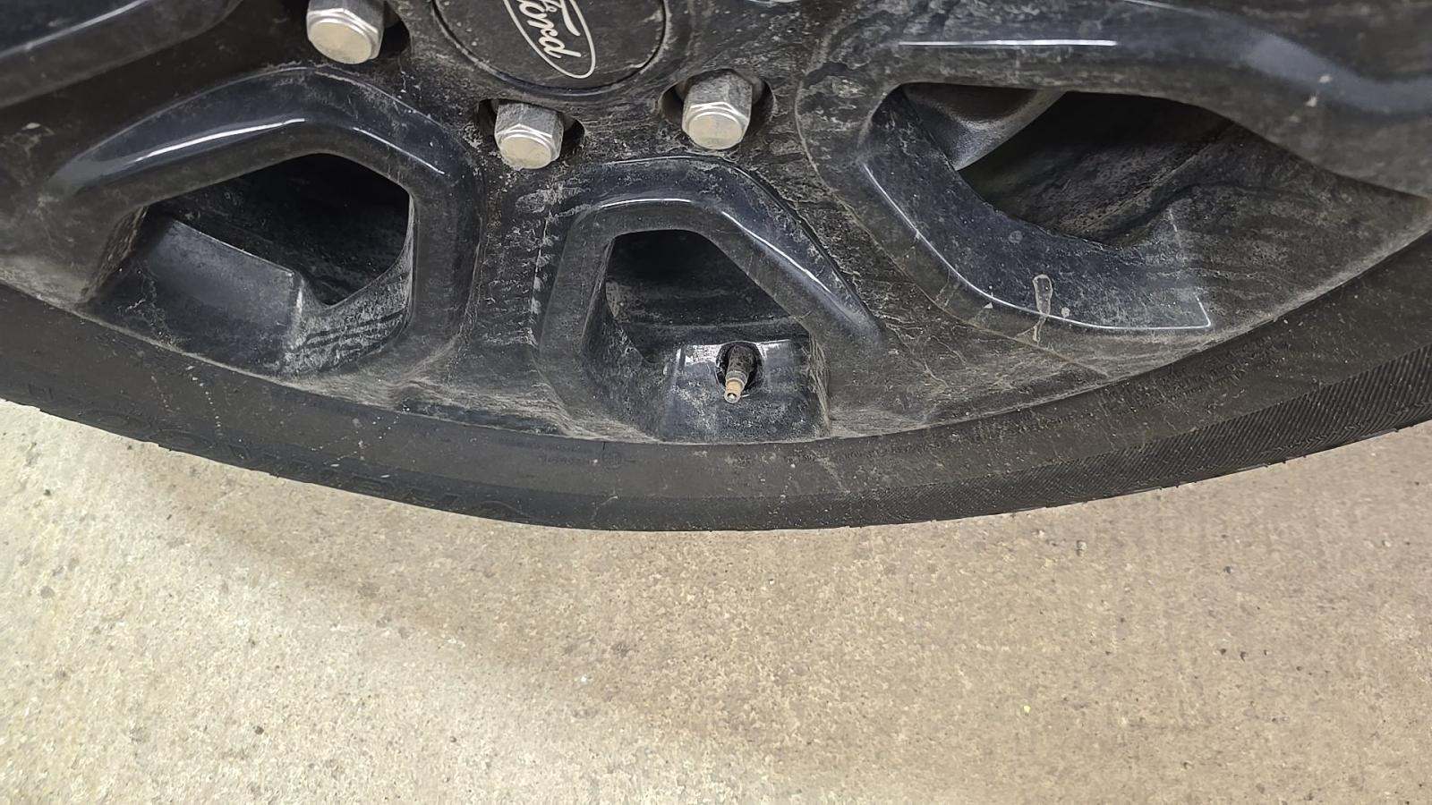 2023 Ford F-150 Lariat AWD