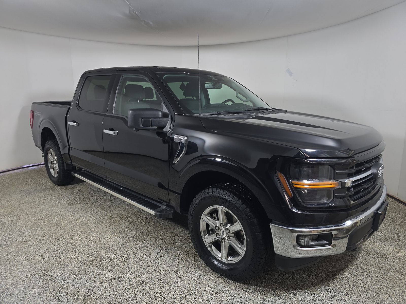 2024 Ford F-150 XLT AWD