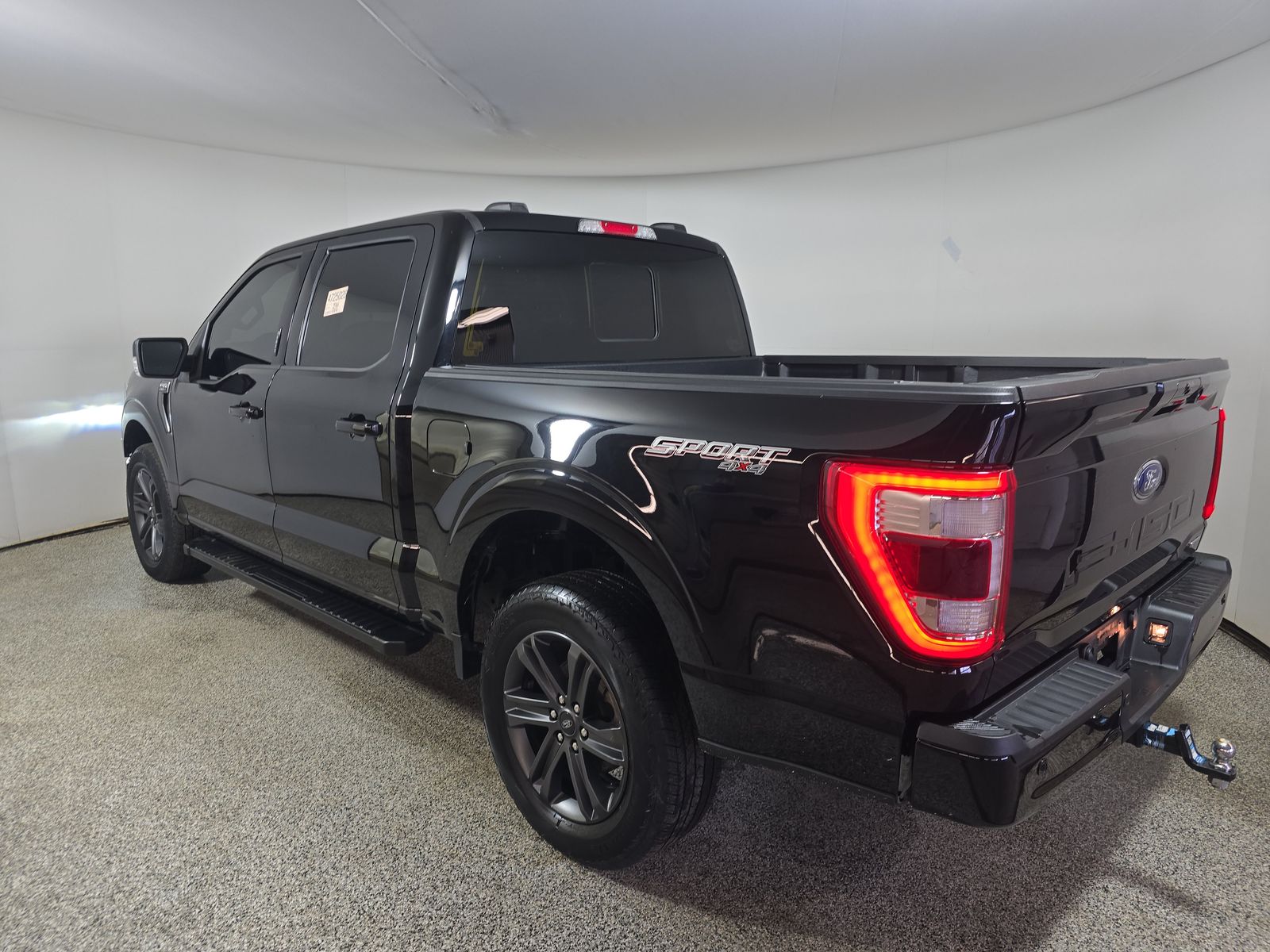 2023 Ford F-150 Lariat AWD