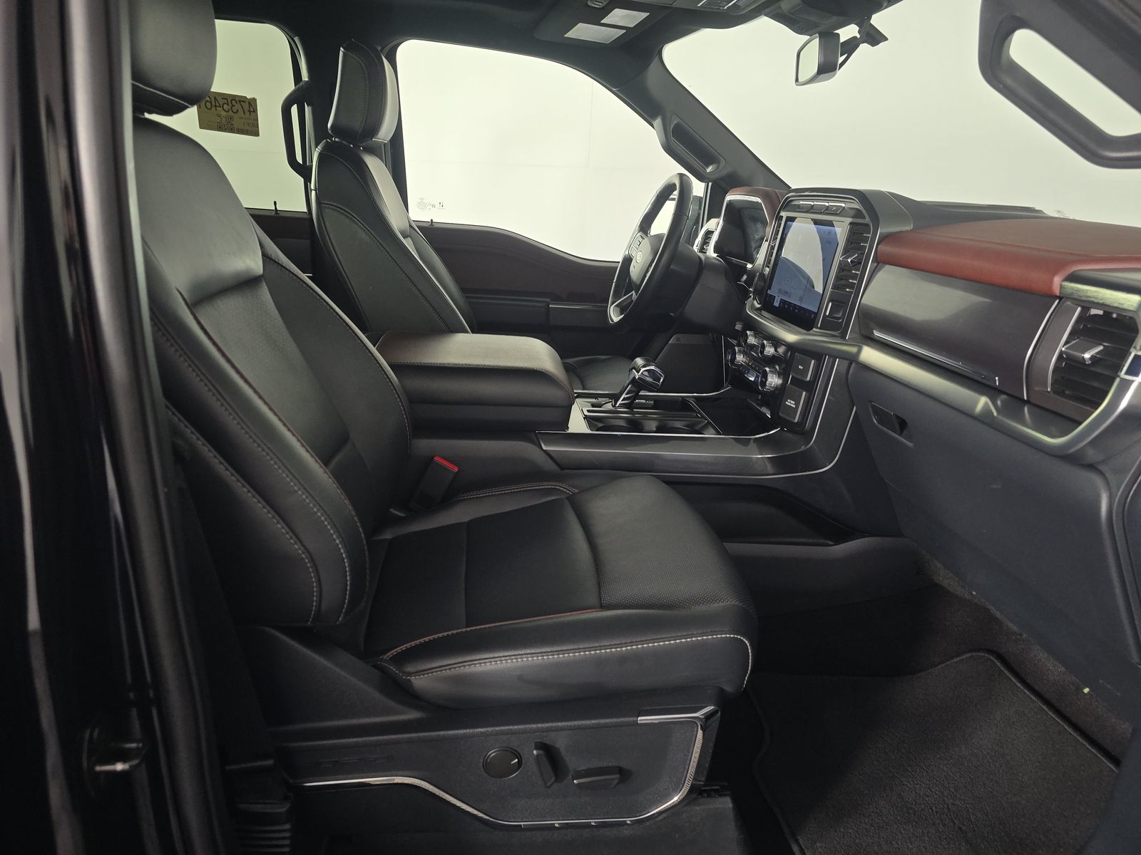 2023 Ford F-150 Lariat AWD