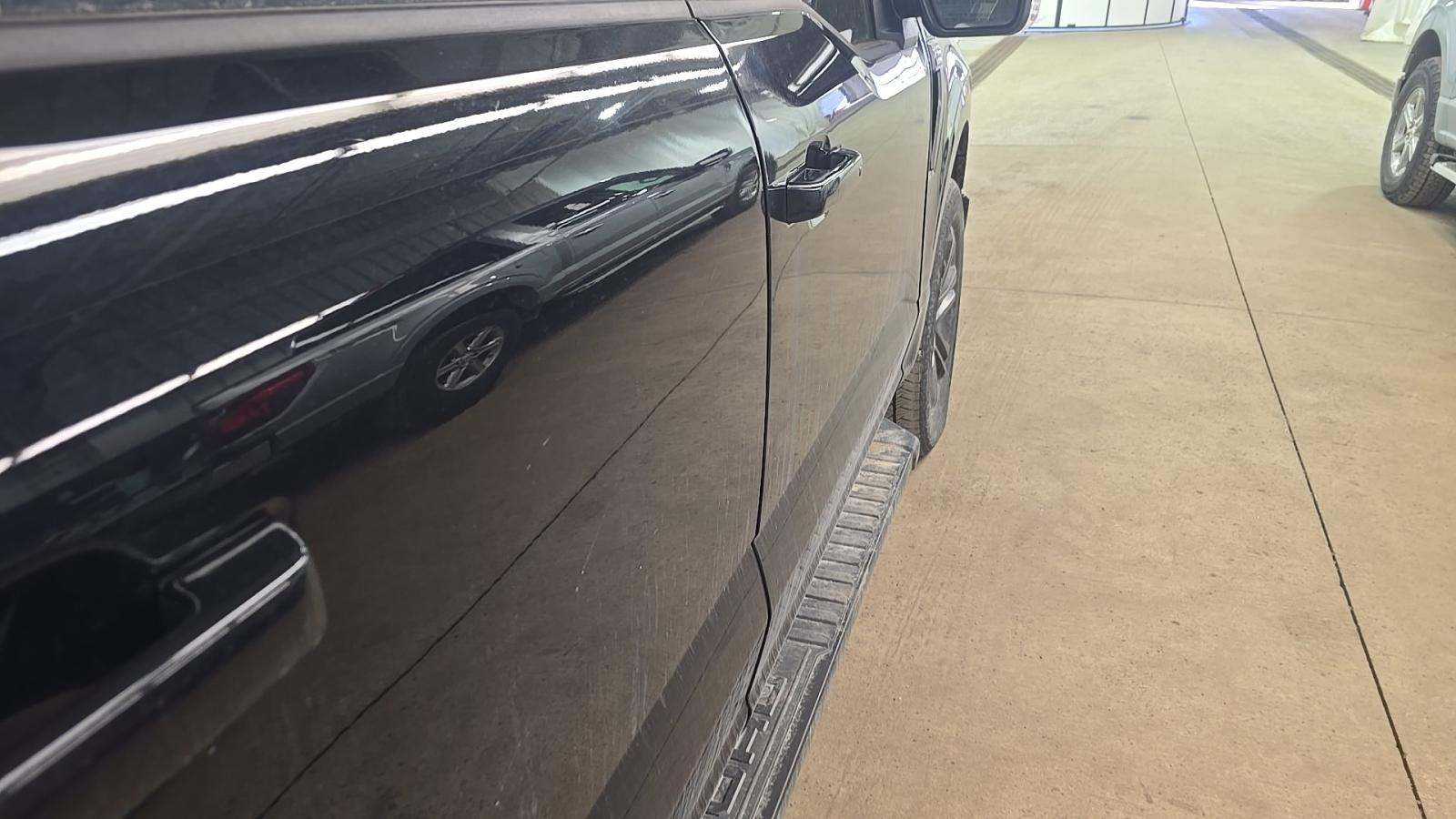 2023 Ford F-150 Lariat AWD