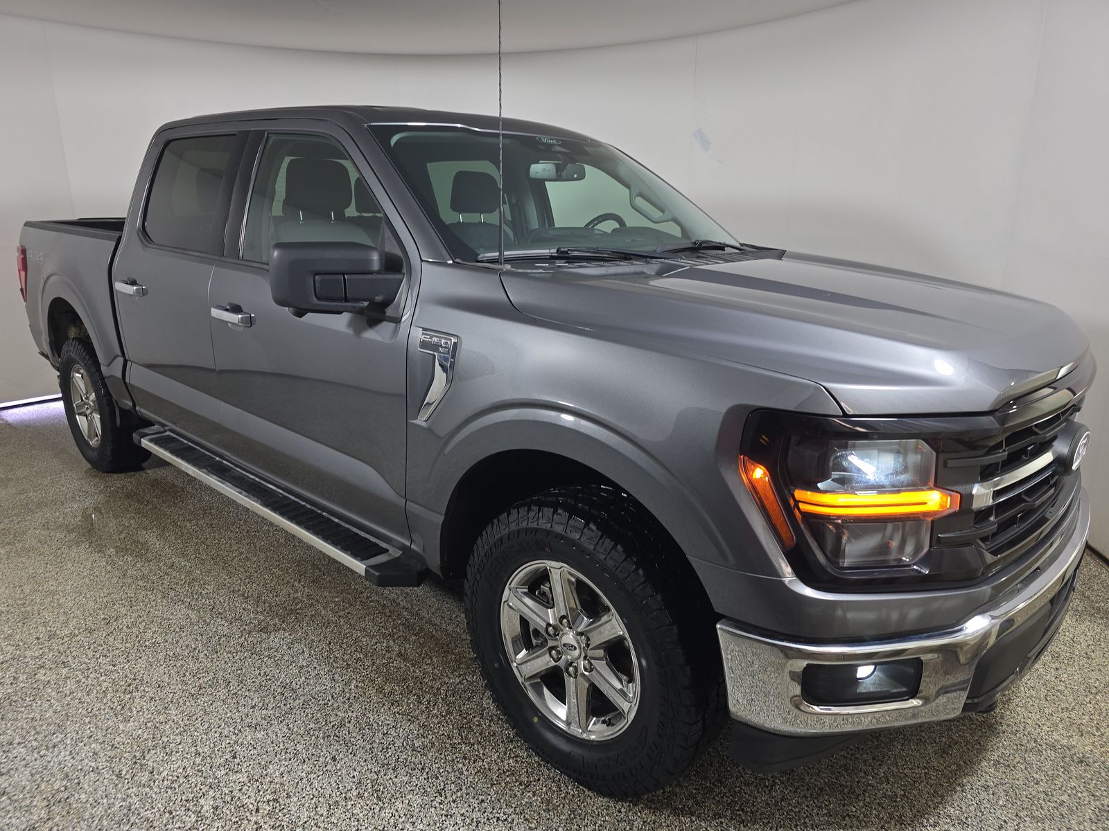 2024 Ford F-150 XLT AWD