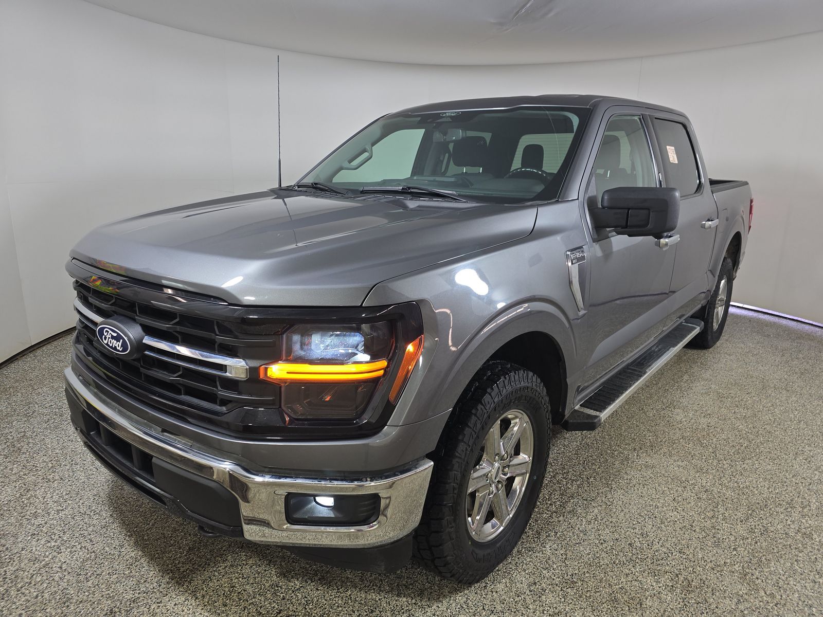 2024 Ford F-150 XLT AWD