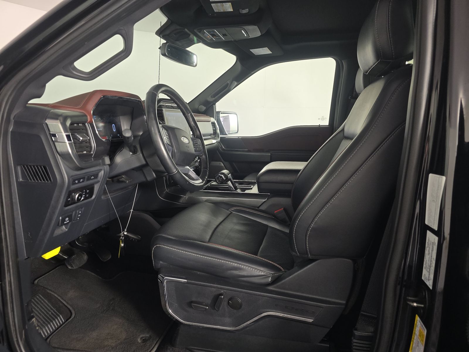 2023 Ford F-150 Lariat AWD