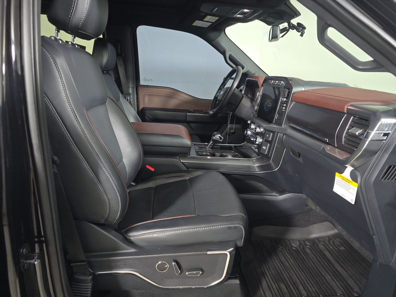 2023 Ford F-150 Lariat AWD