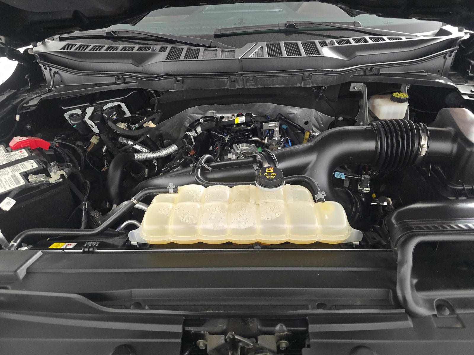 2023 Ford F-150 Lariat AWD