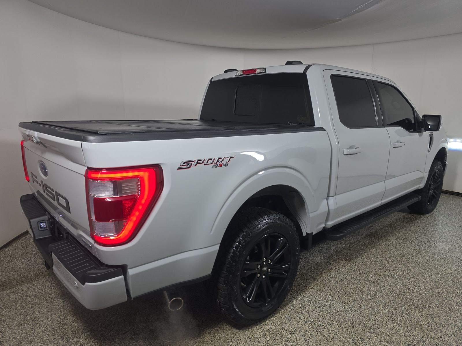 2023 Ford F-150 Lariat AWD