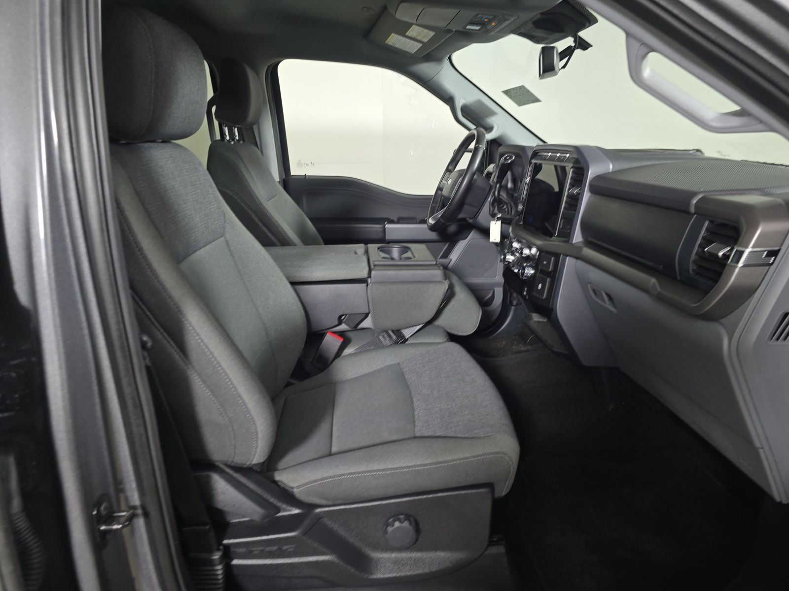 2024 Ford F-150 XLT AWD