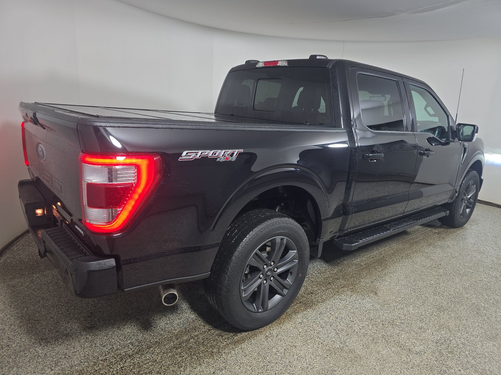 2023 Ford F-150 Lariat AWD