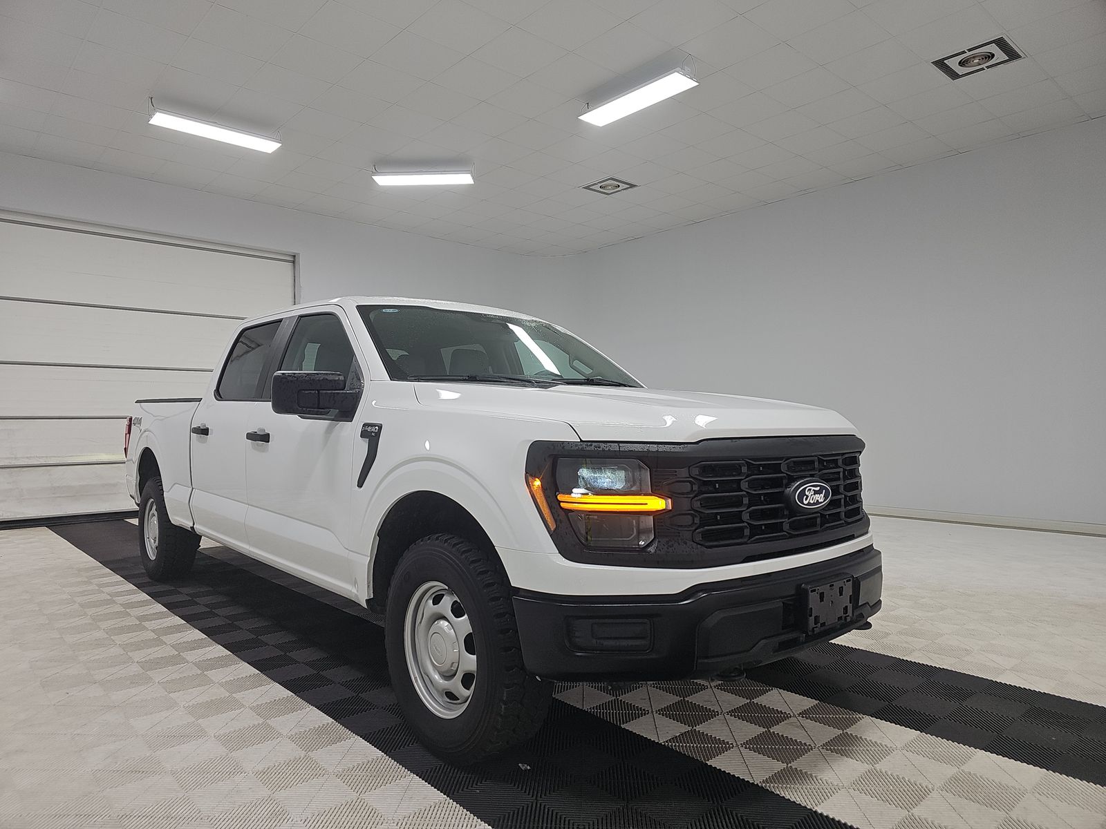 2024 Ford F-150 XL AWD