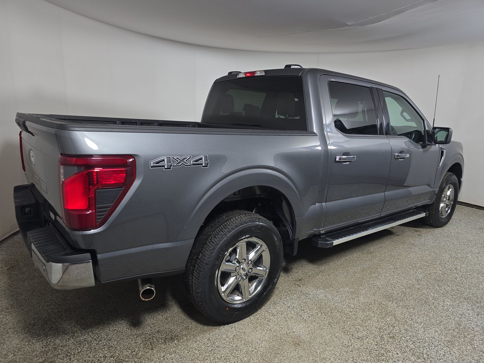 2025 Ford F-150 XLT AWD