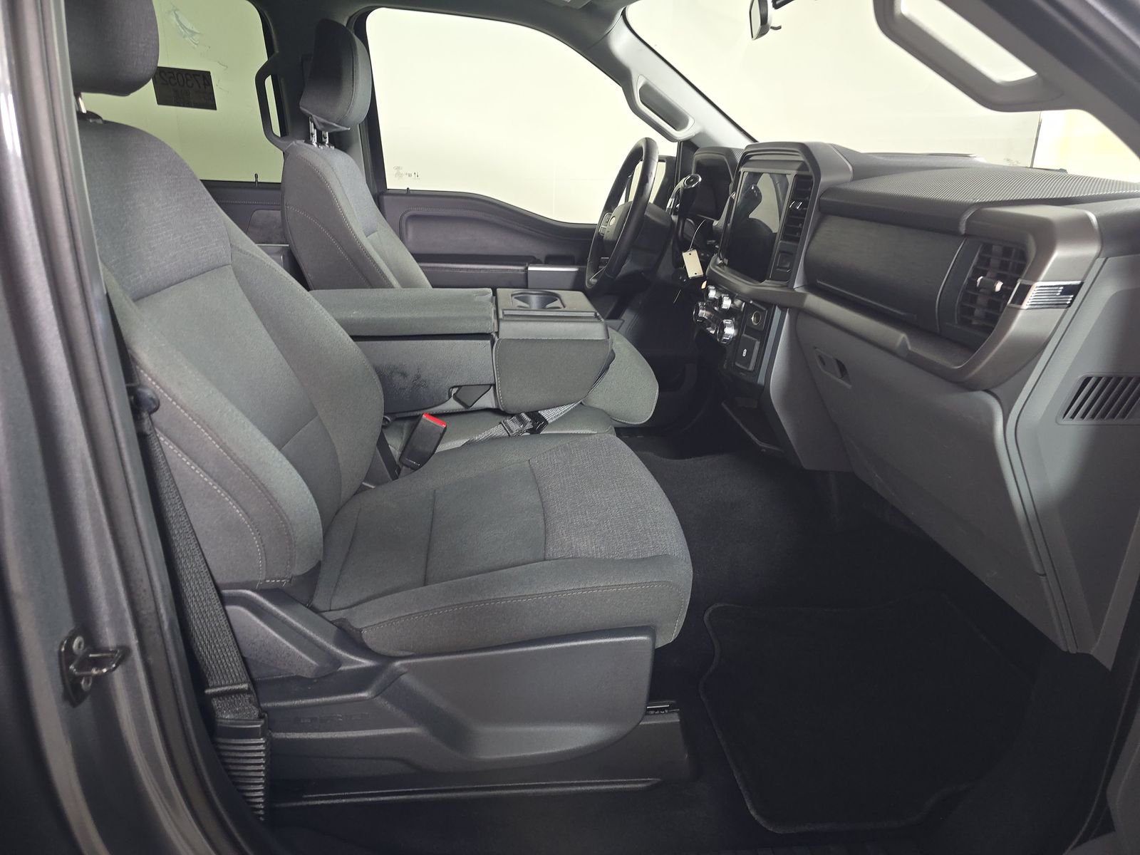 2025 Ford F-150 XLT AWD