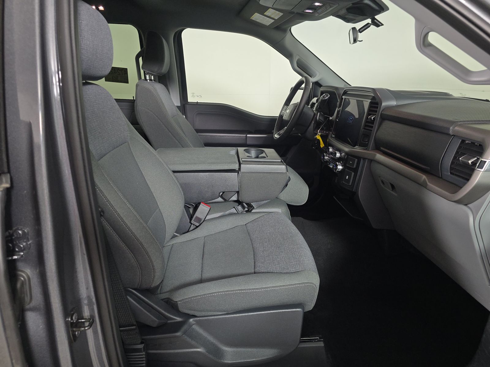 2025 Ford F-150 XLT AWD