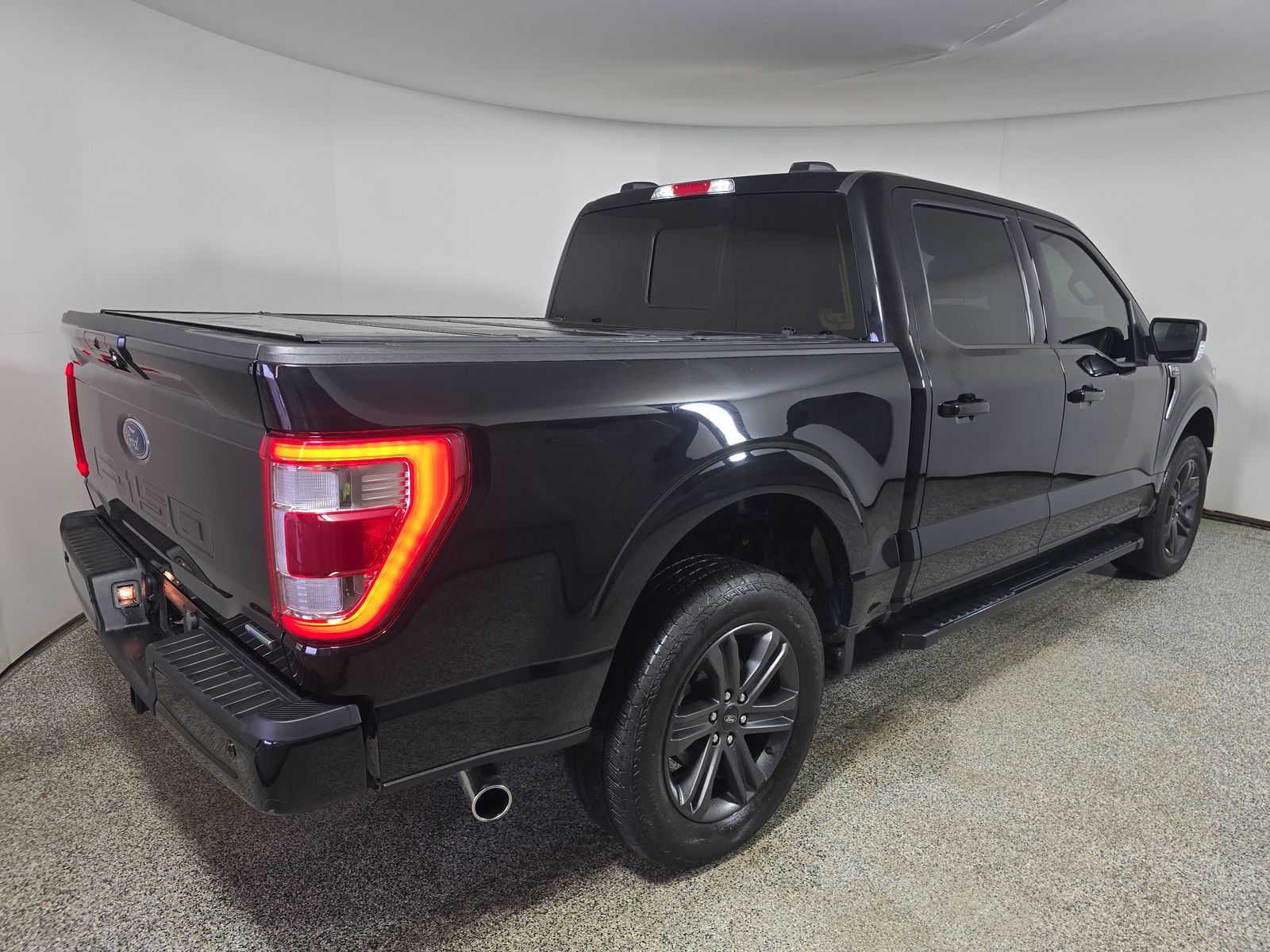 2023 Ford F-150 Lariat AWD