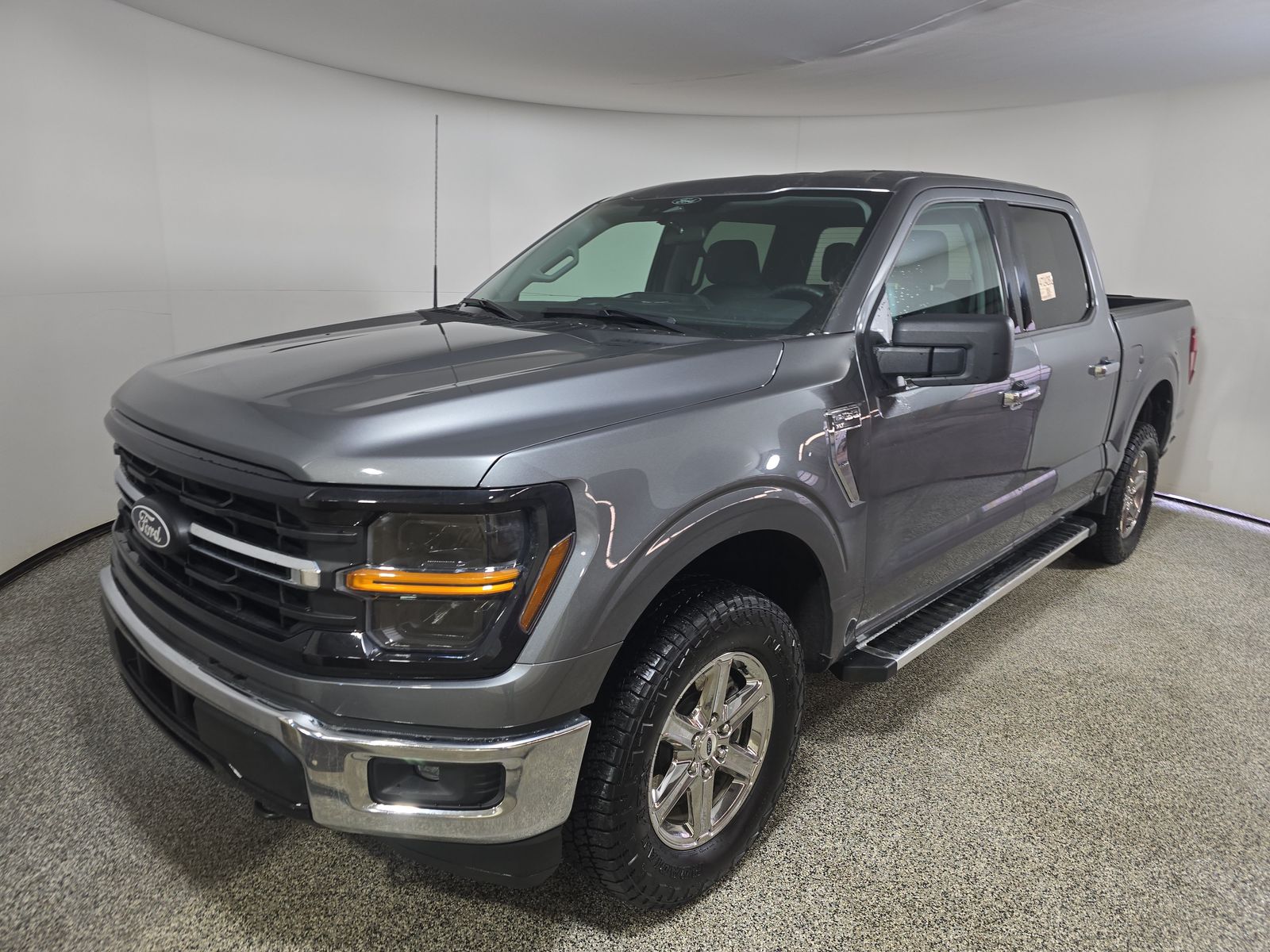 2025 Ford F-150 XLT AWD