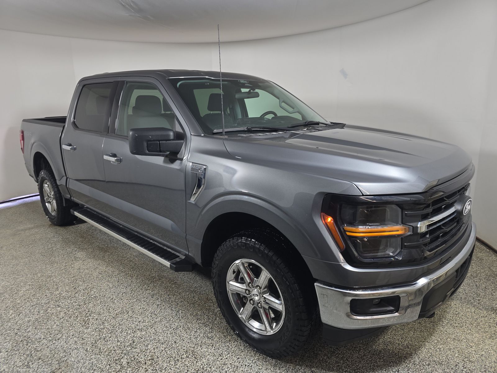 2025 Ford F-150 XLT AWD
