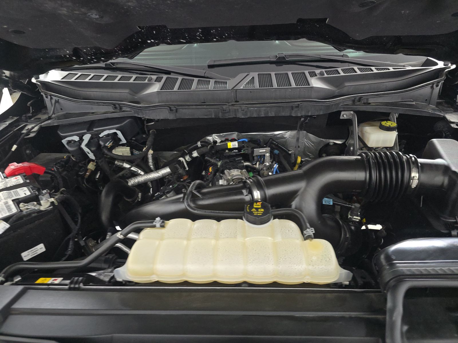 2023 Ford F-150 Lariat AWD