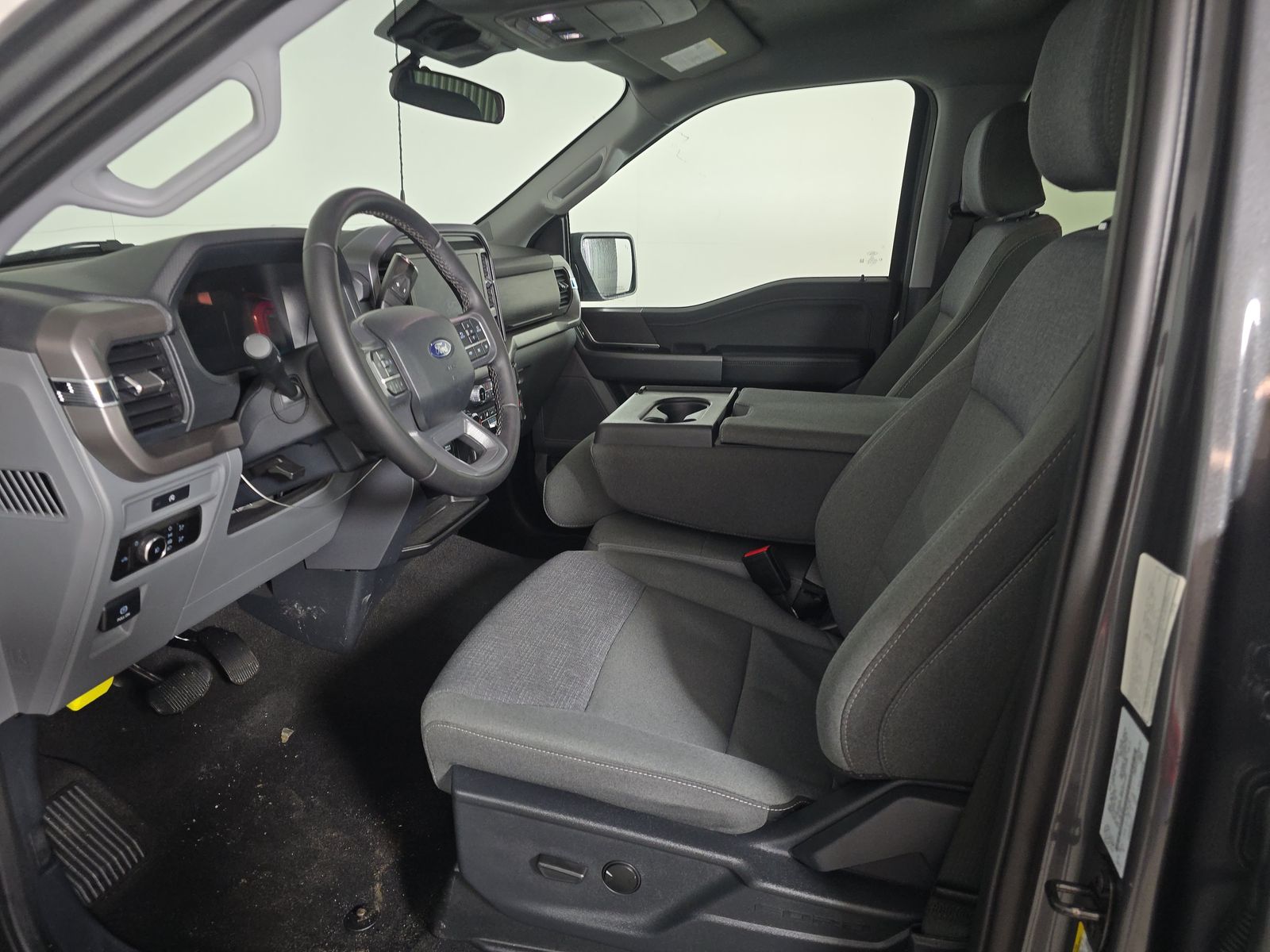 2025 Ford F-150 XLT AWD