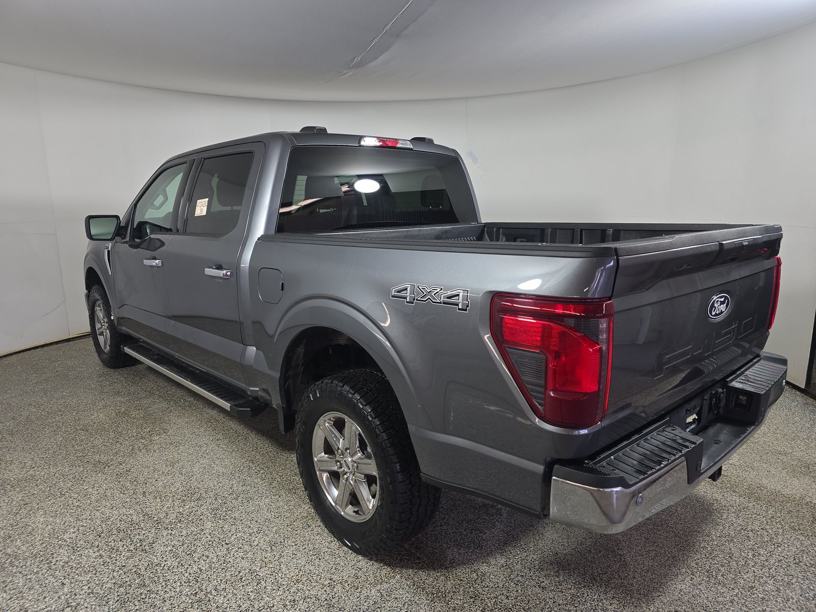 2025 Ford F-150 XLT AWD