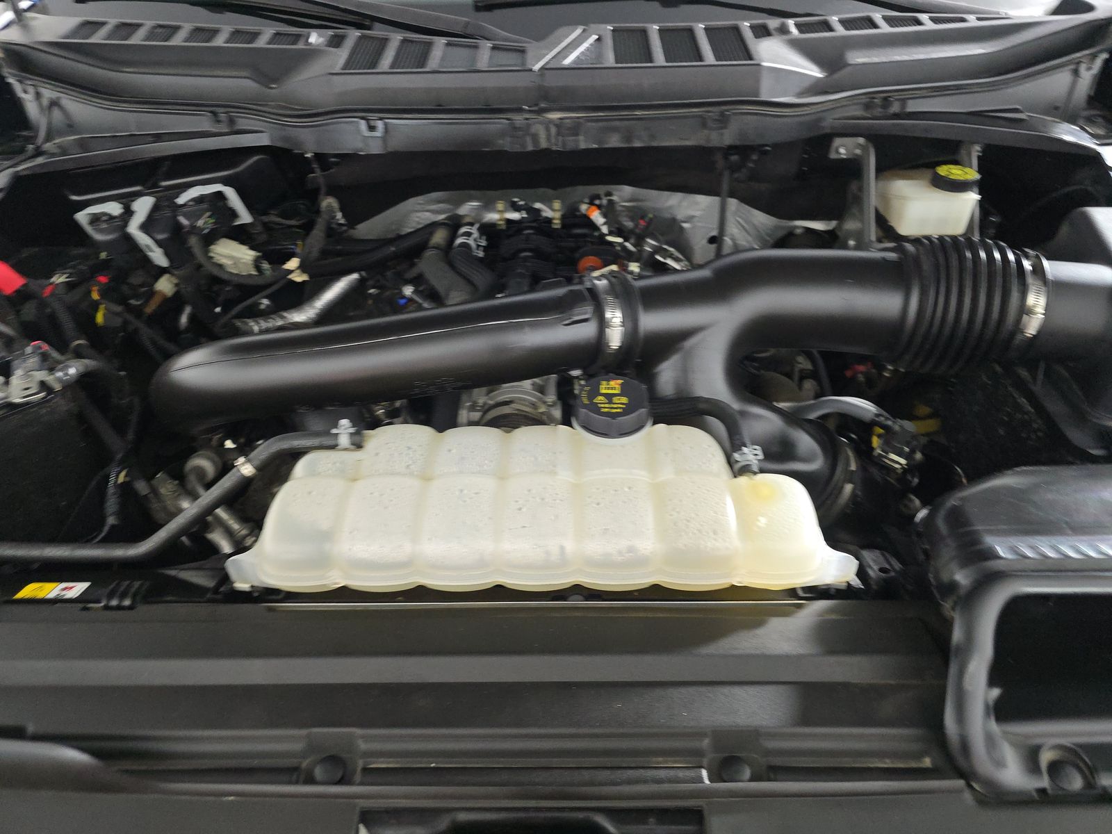 2024 Ford F-150 XLT AWD