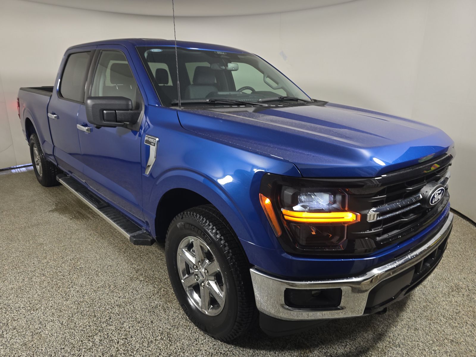 2024 Ford F-150 XLT AWD