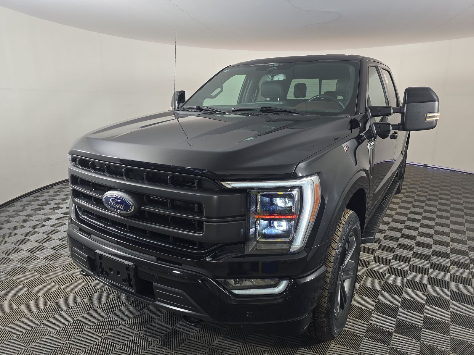 2023 Ford F-150 Lariat AWD