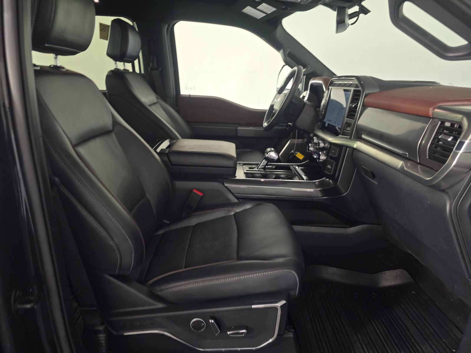 2023 Ford F-150 Lariat AWD