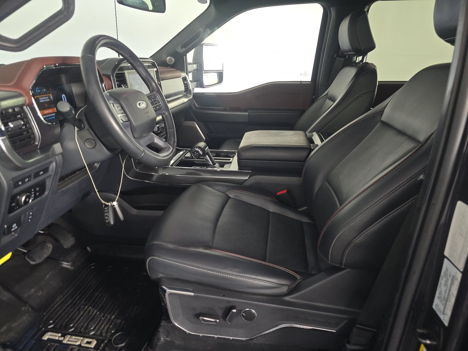 2023 Ford F-150 Lariat AWD