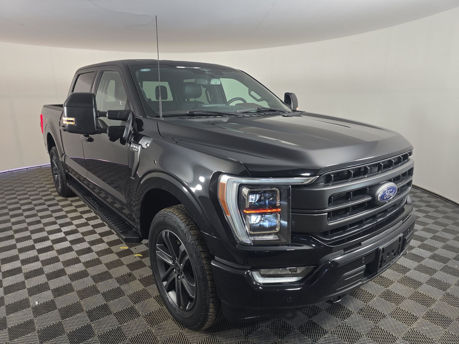 2023 Ford F-150 Lariat AWD