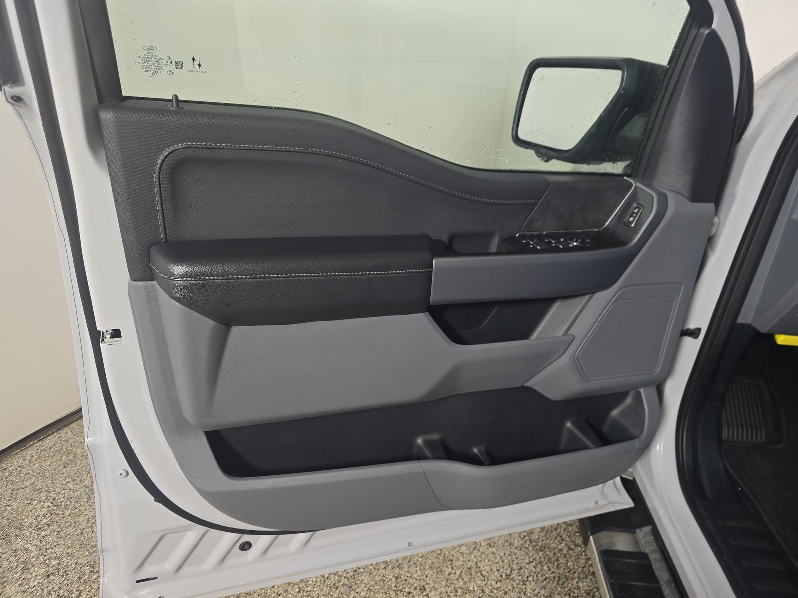 2024 Ford F-150 XLT AWD