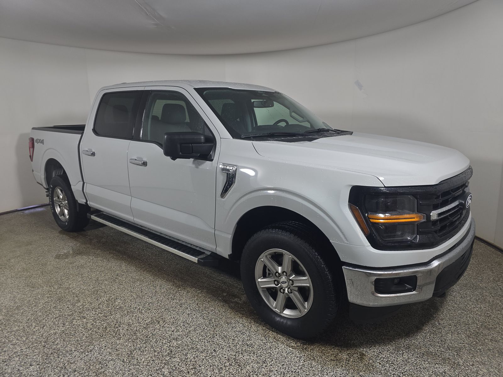 2024 Ford F-150 XLT AWD