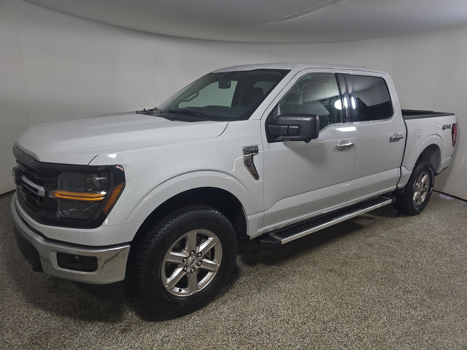 2024 Ford F-150 XLT AWD