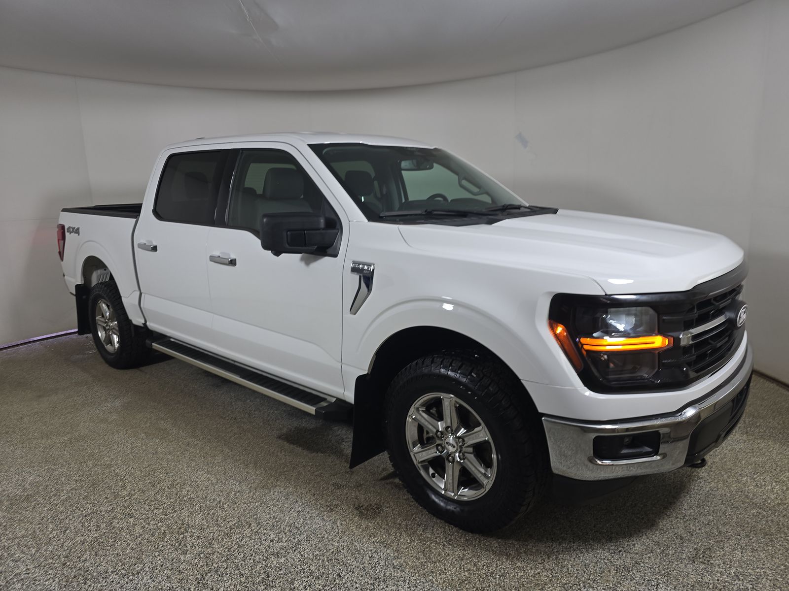 2024 Ford F-150 XLT AWD