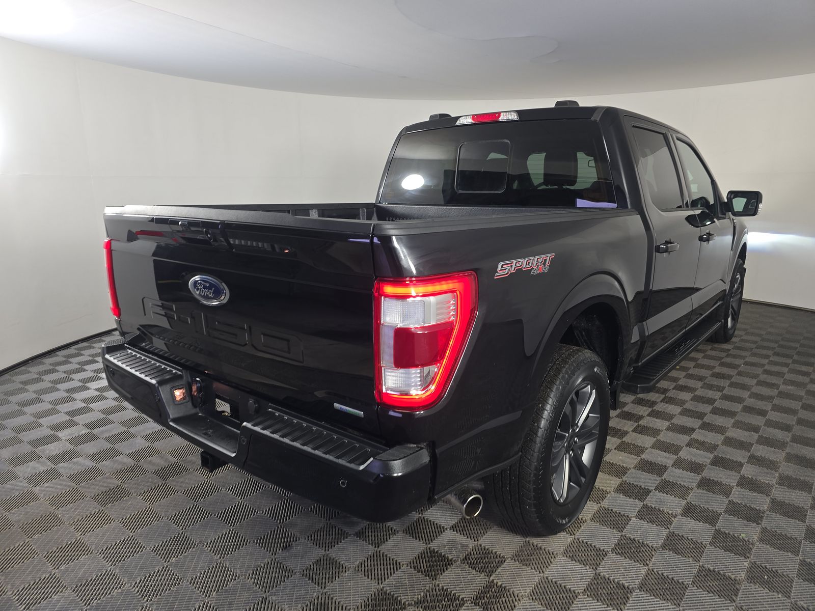 2023 Ford F-150 Lariat AWD