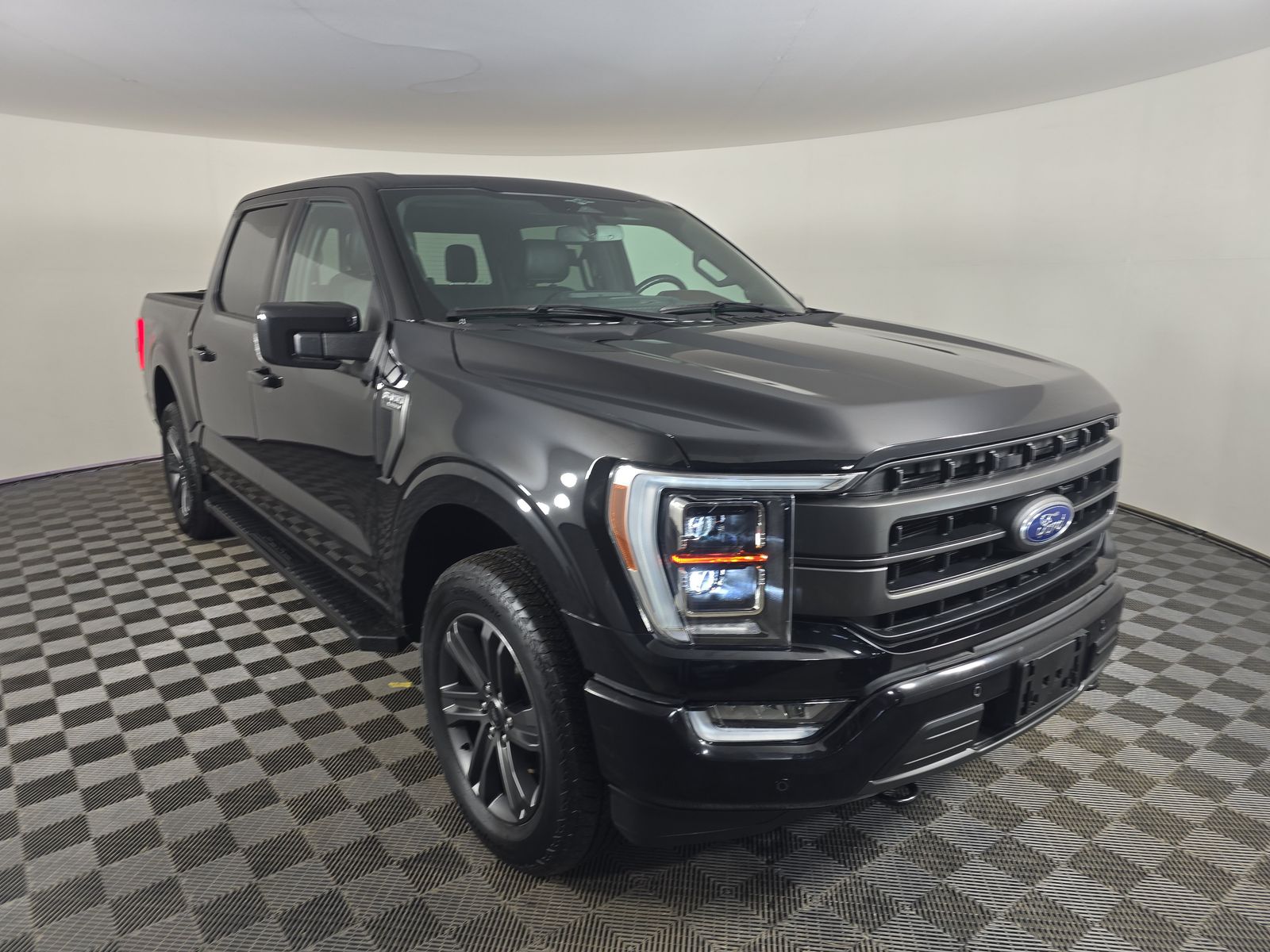 2023 Ford F-150 Lariat AWD