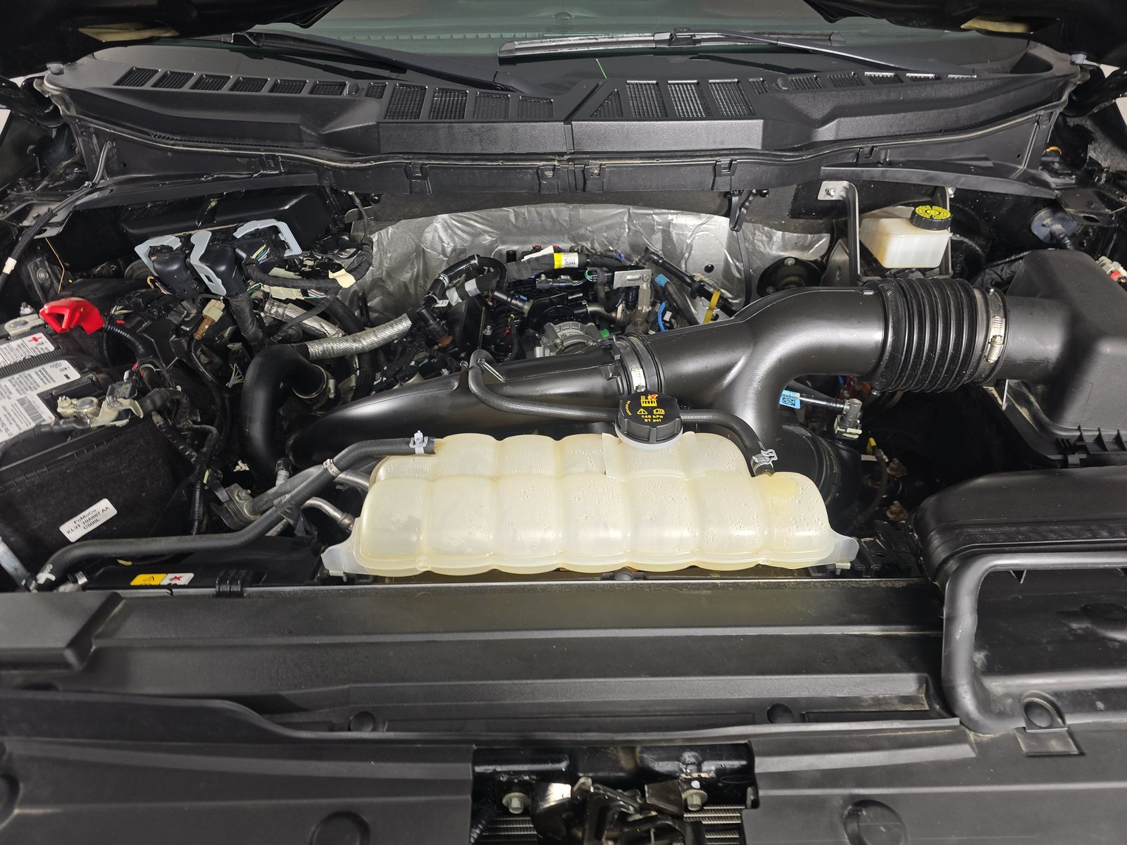 2023 Ford F-150 Lariat AWD