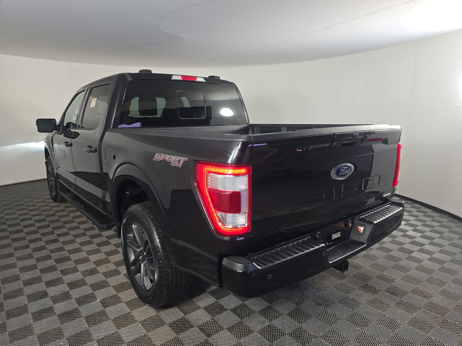 2023 Ford F-150 Lariat AWD