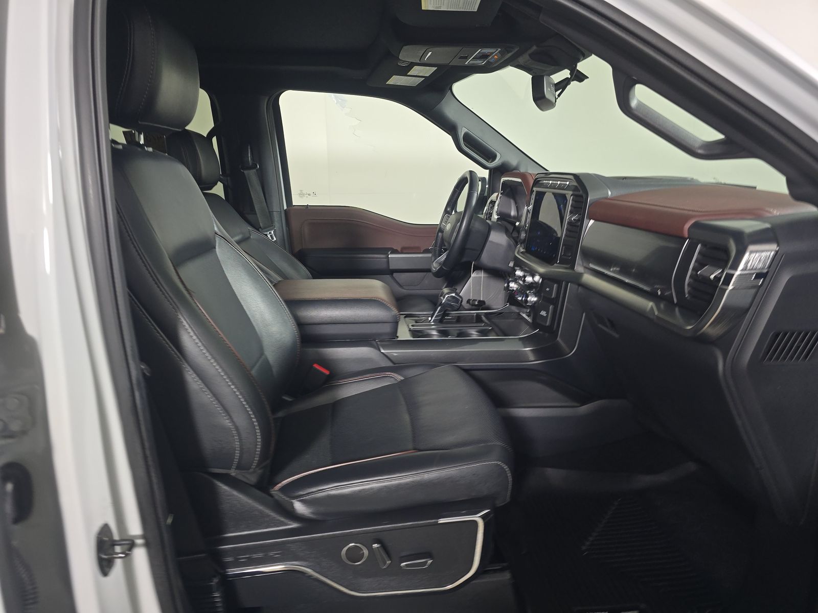 2023 Ford F-150 Lariat AWD