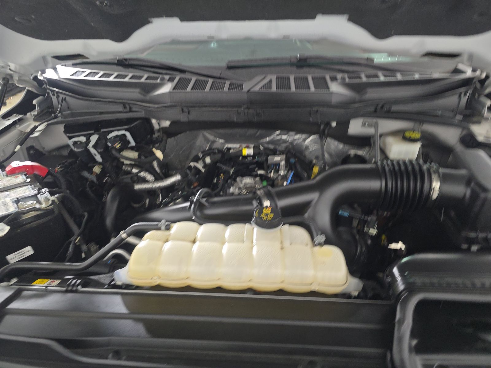 2023 Ford F-150 Lariat AWD