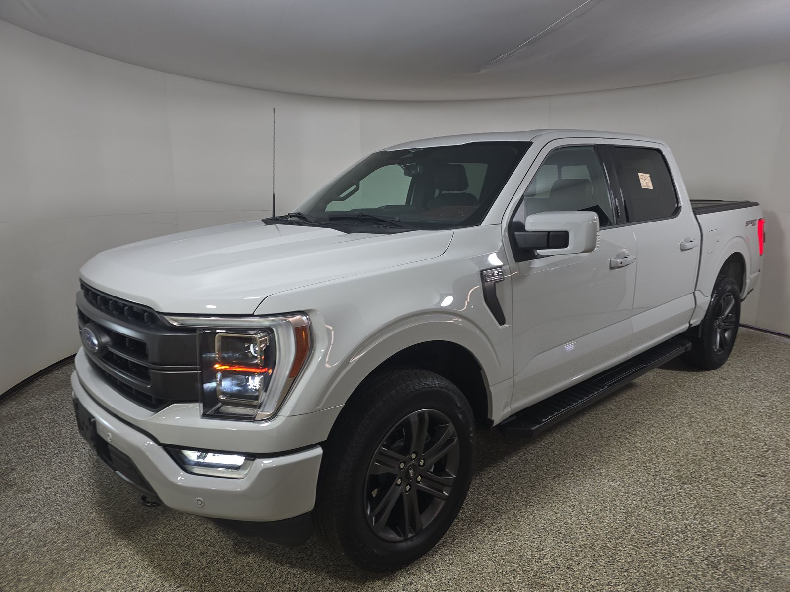 2023 Ford F-150 Lariat AWD