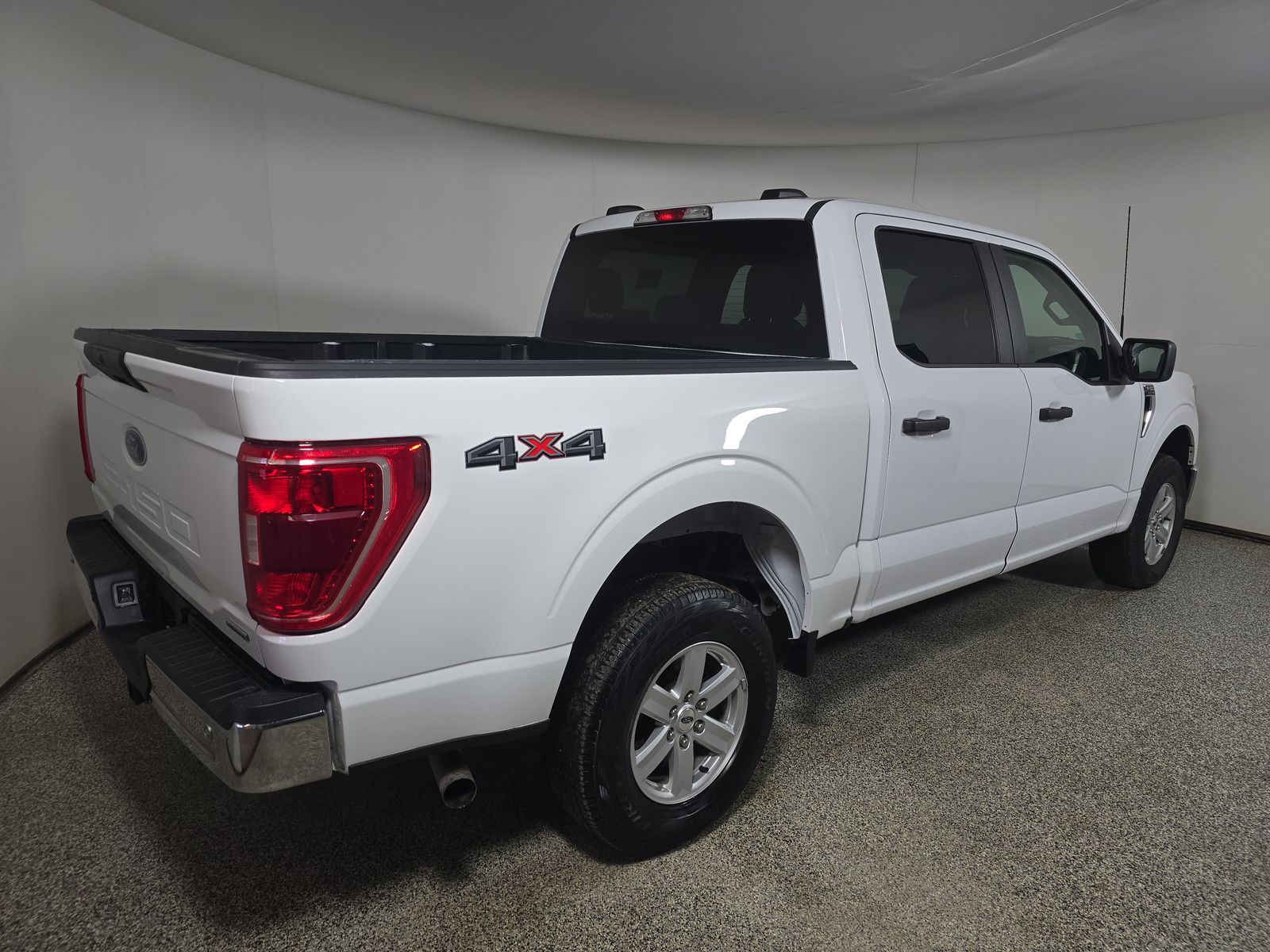 2022 Ford F-150 XLT AWD
