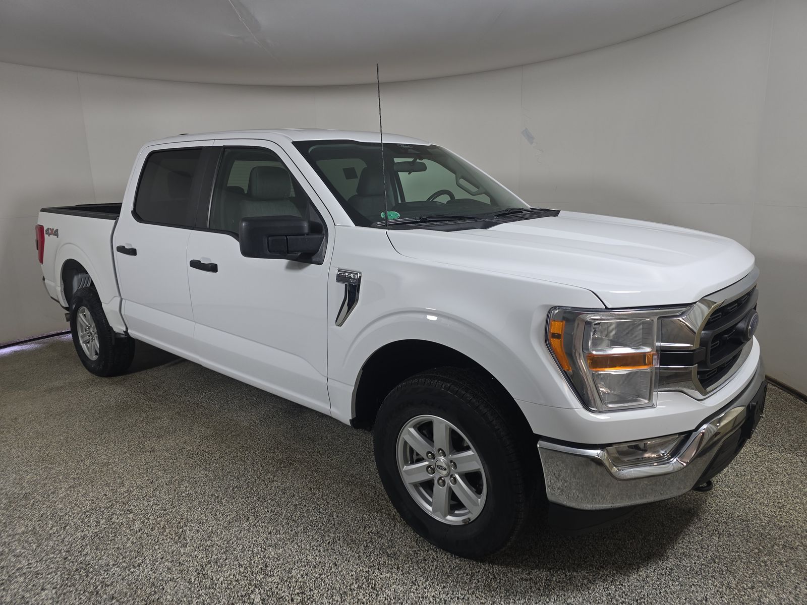 2022 Ford F-150 XLT AWD