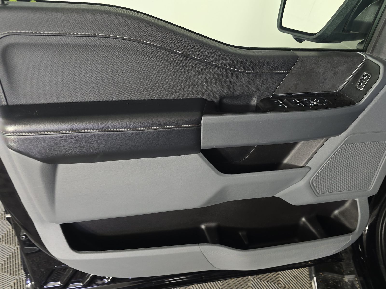 2024 Ford F-150 XLT AWD