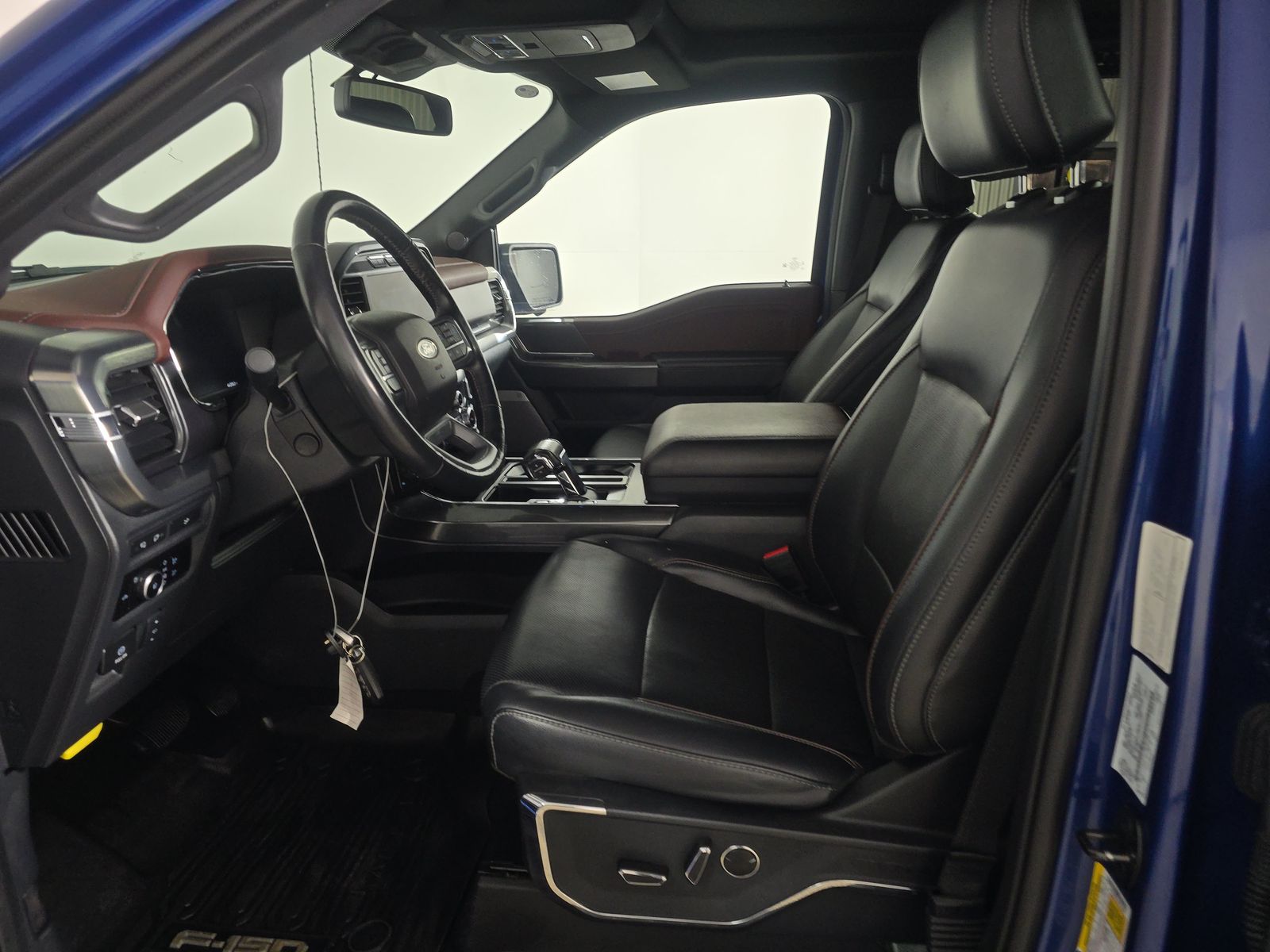 2023 Ford F-150 Lariat AWD