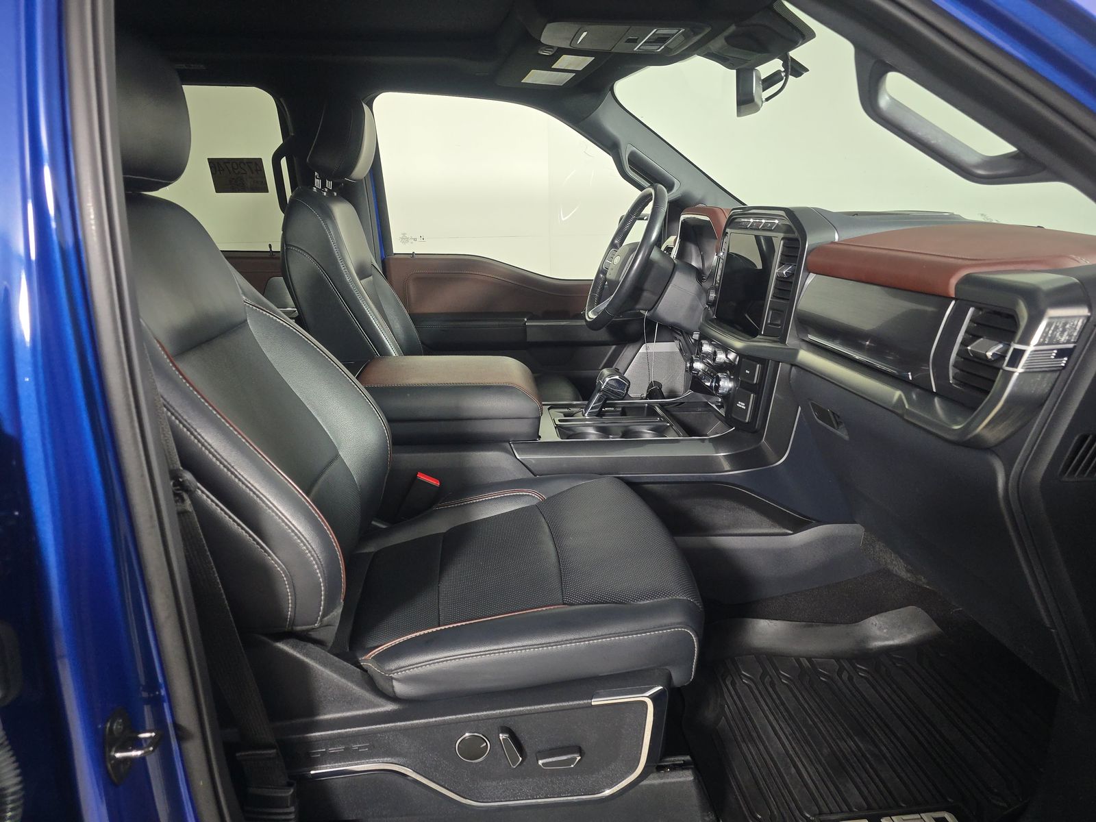 2023 Ford F-150 Lariat AWD