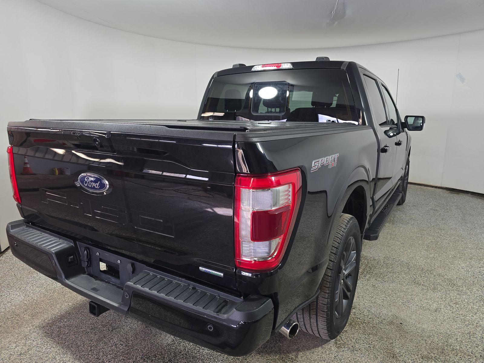 2023 Ford F-150 Lariat AWD