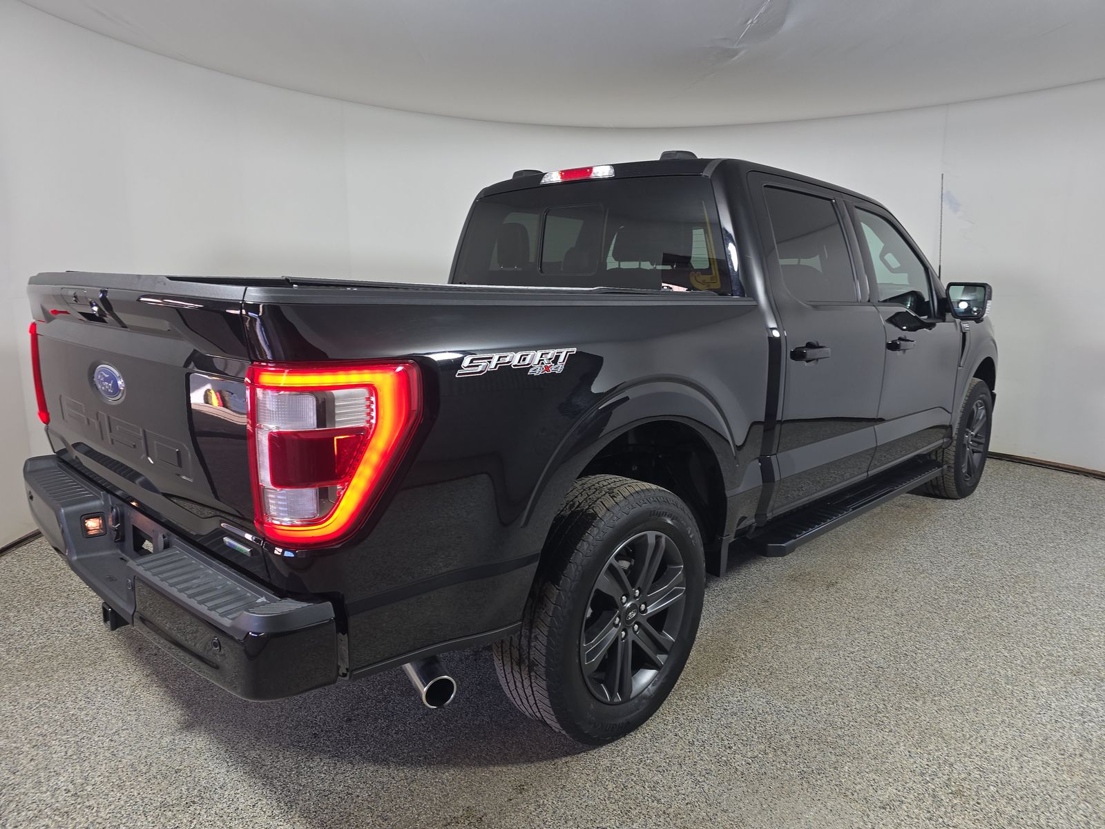 2023 Ford F-150 Lariat AWD