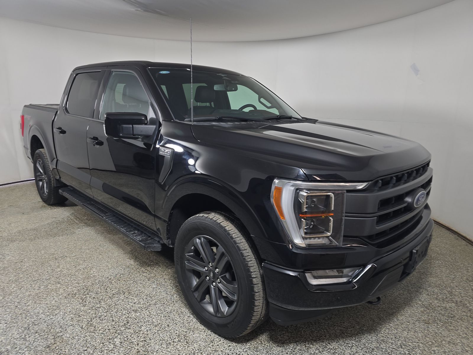 2023 Ford F-150 Lariat AWD