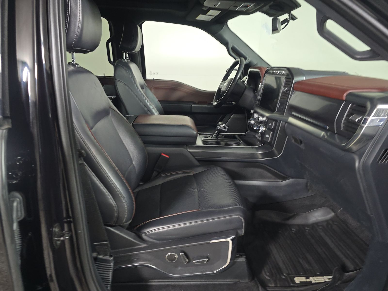 2023 Ford F-150 Lariat AWD