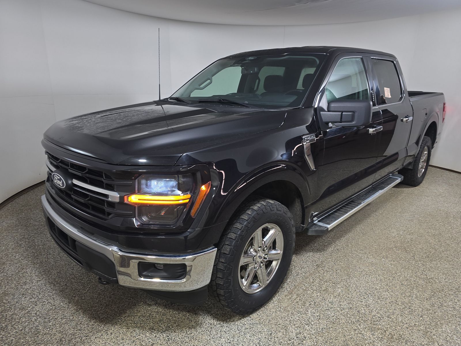 2024 Ford F-150 XLT AWD